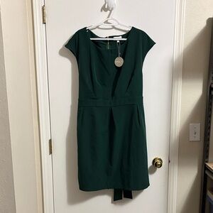 APRICOT Deep Green Midi Dress